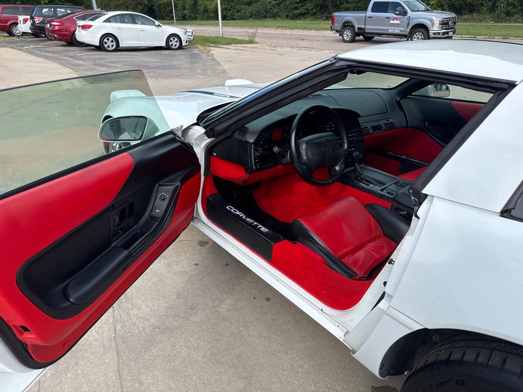 1994 Chevrolet Corvette Image 10