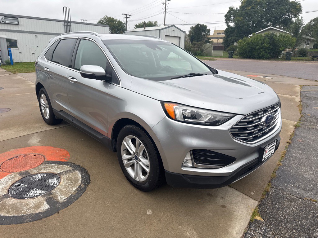 2020 Ford Edge Image 3