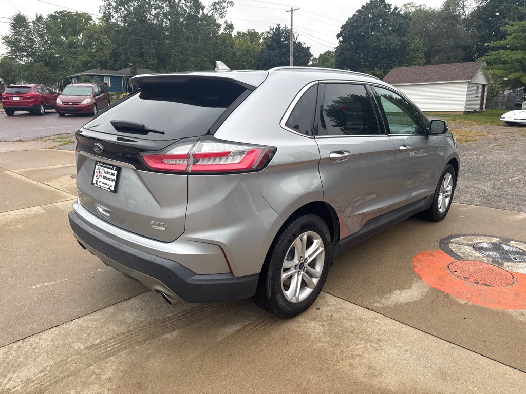 2020 Ford Edge Image 5