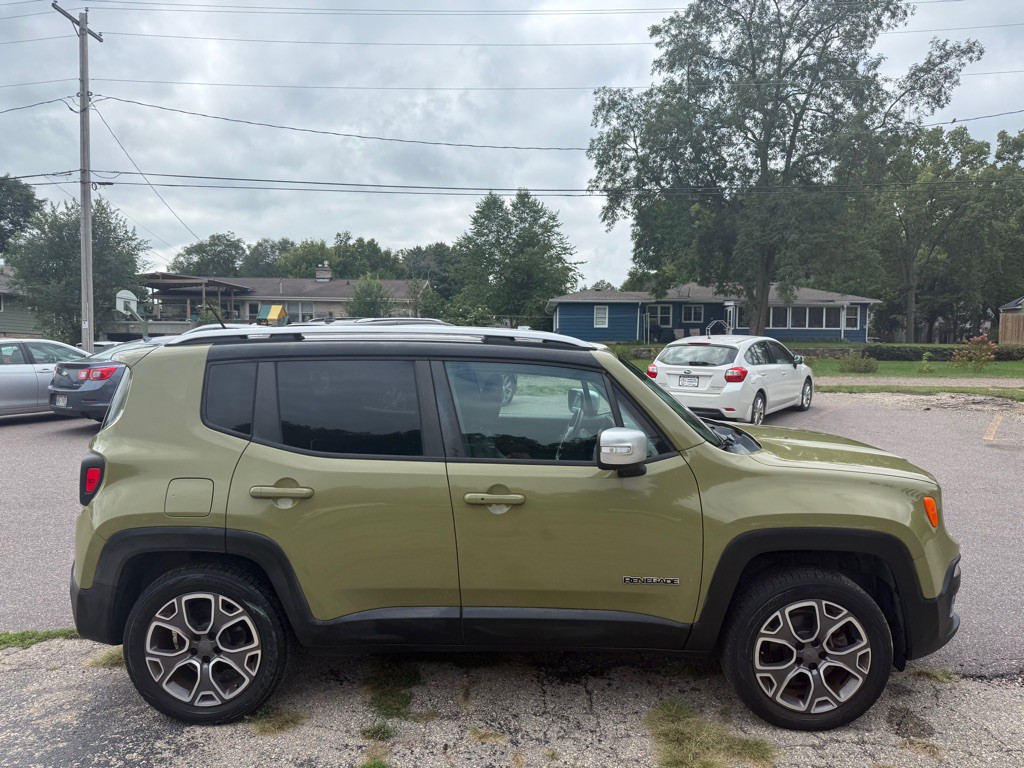 2015 Jeep Renegade Image 3