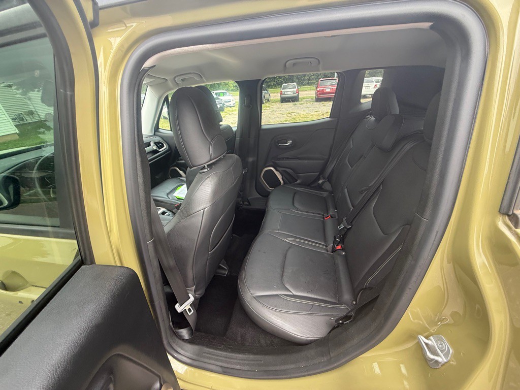 2015 Jeep Renegade Image 10