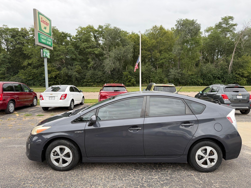 2012 Toyota Prius Image 2