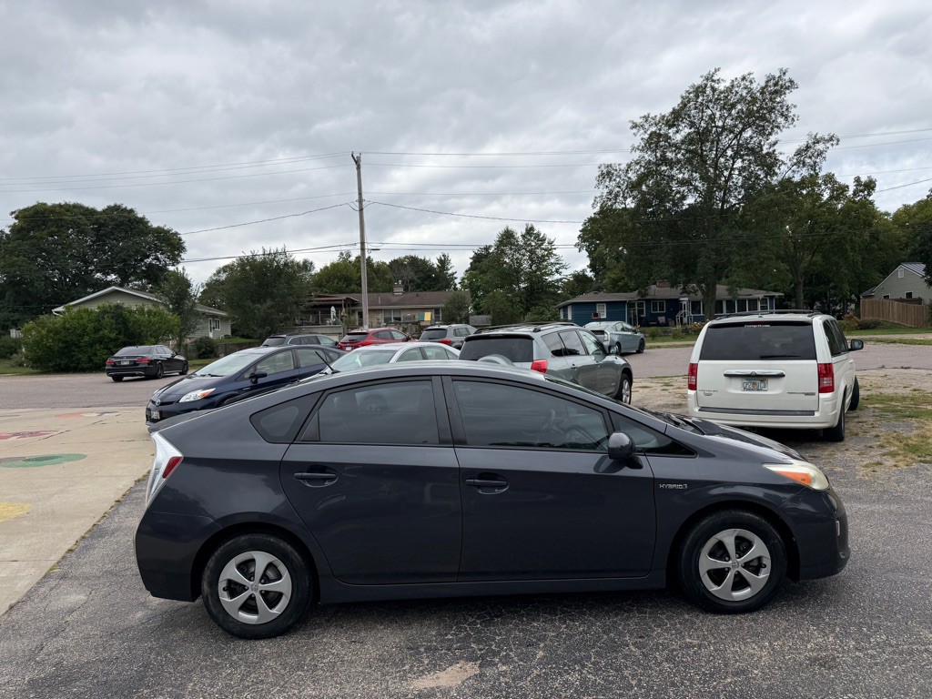 2012 Toyota Prius Image 5