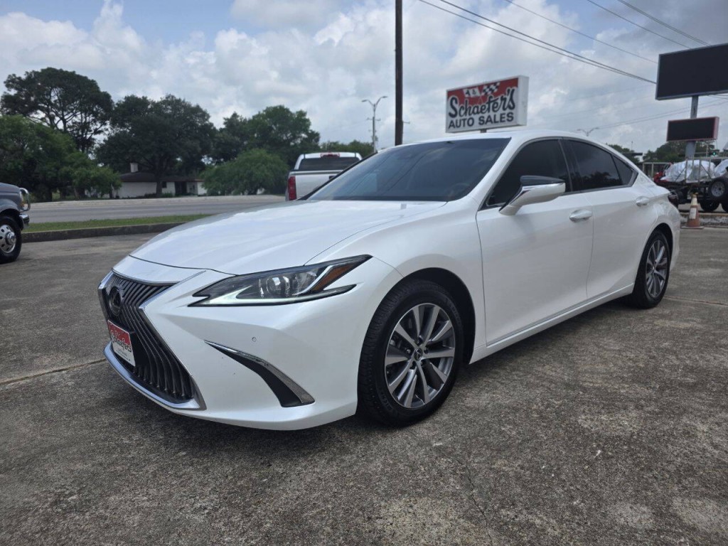 2021 Lexus ES 350 Image 2