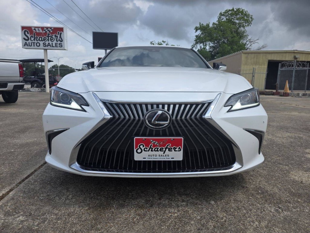 2021 Lexus ES 350 Image 3