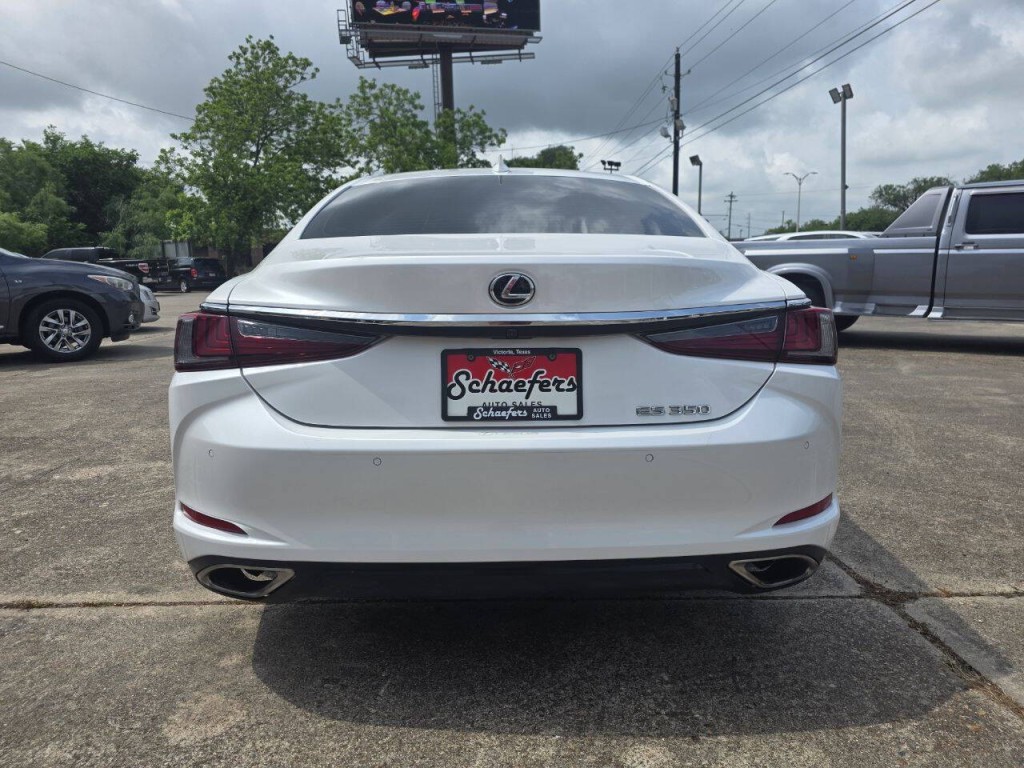 2021 Lexus ES 350 Image 8