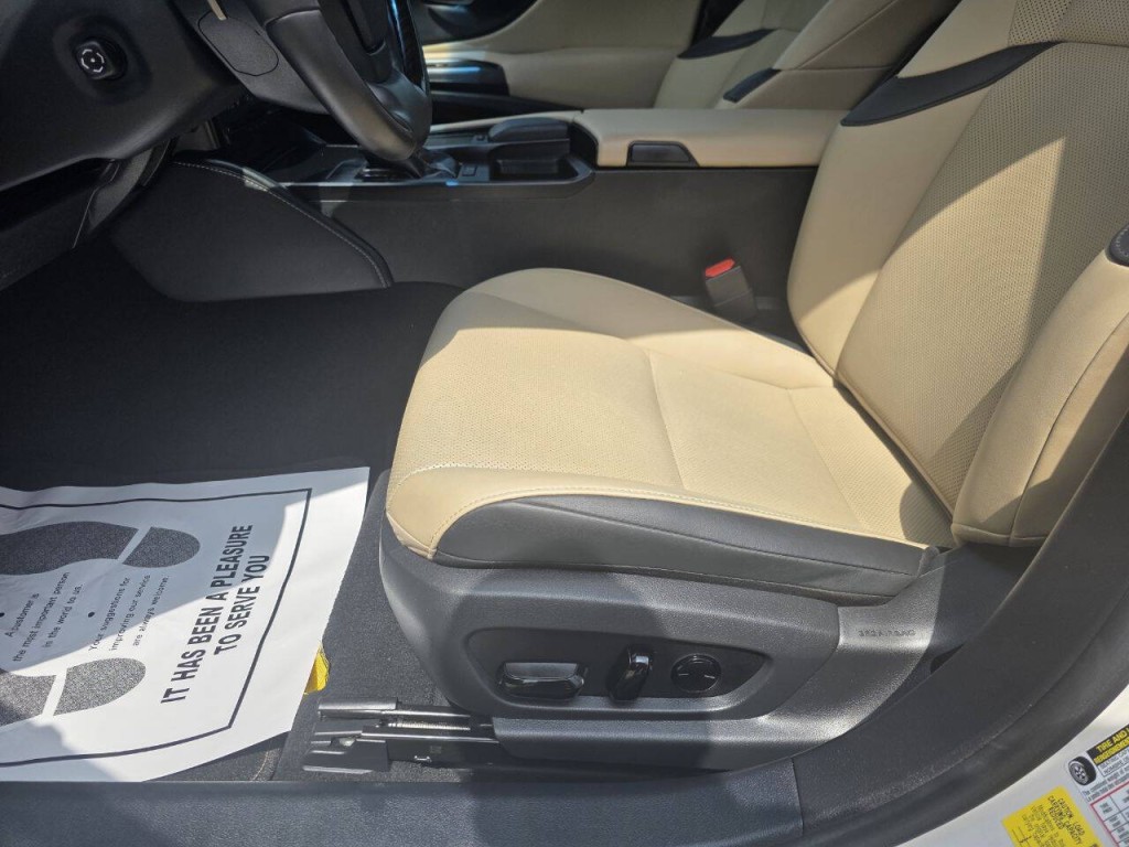 2021 Lexus ES 350 Image 14