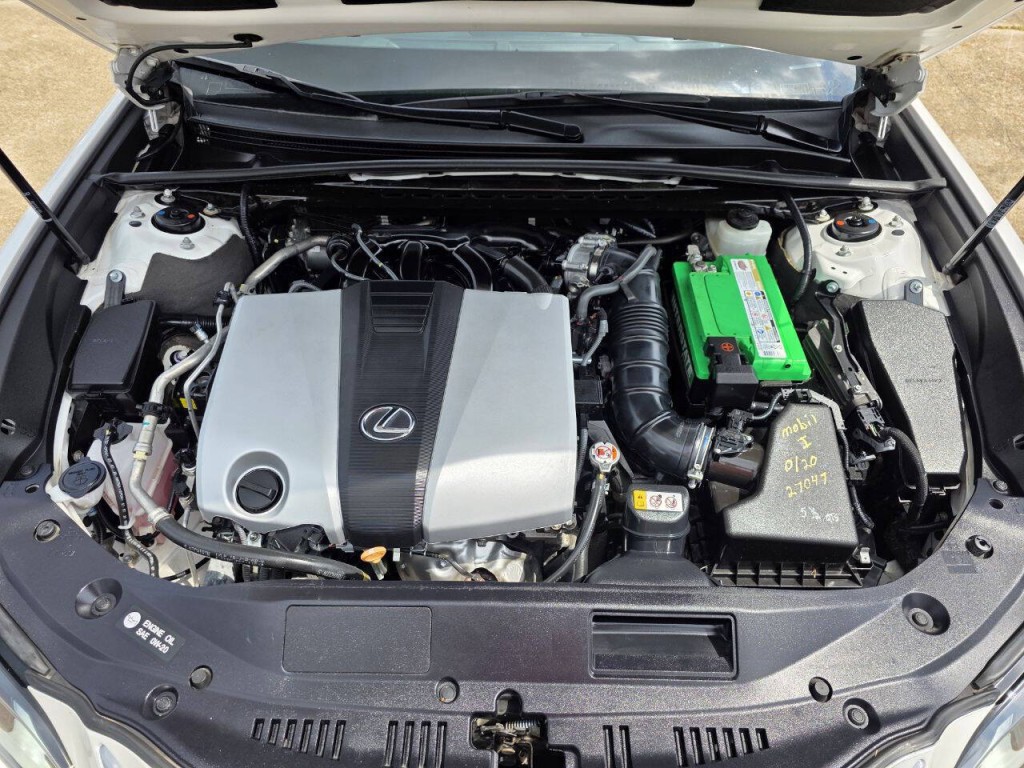 2021 Lexus ES 350 Image 43