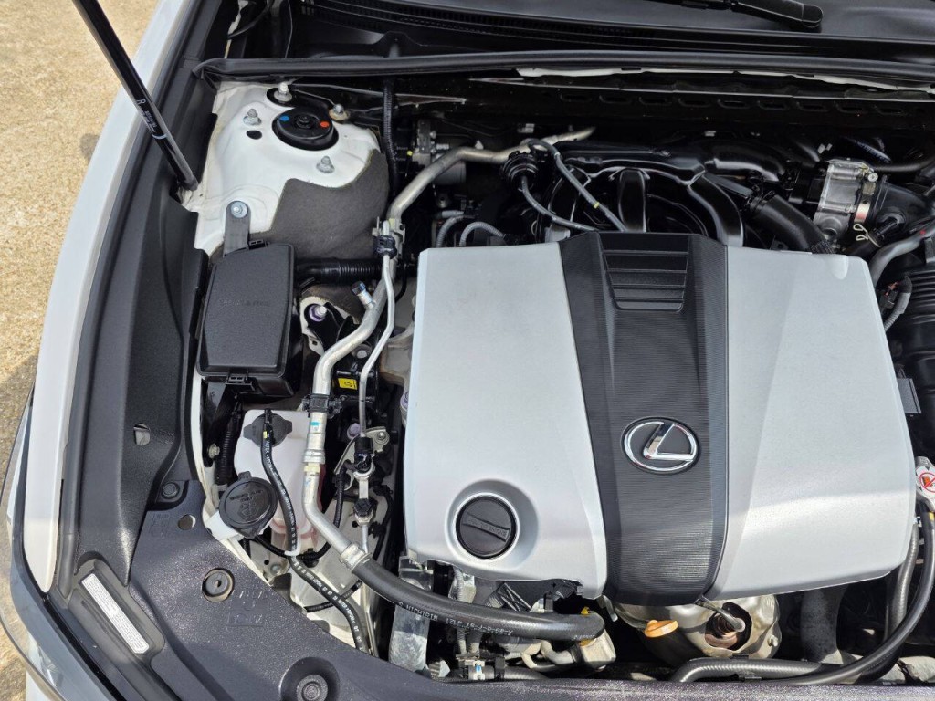 2021 Lexus ES 350 Image 44