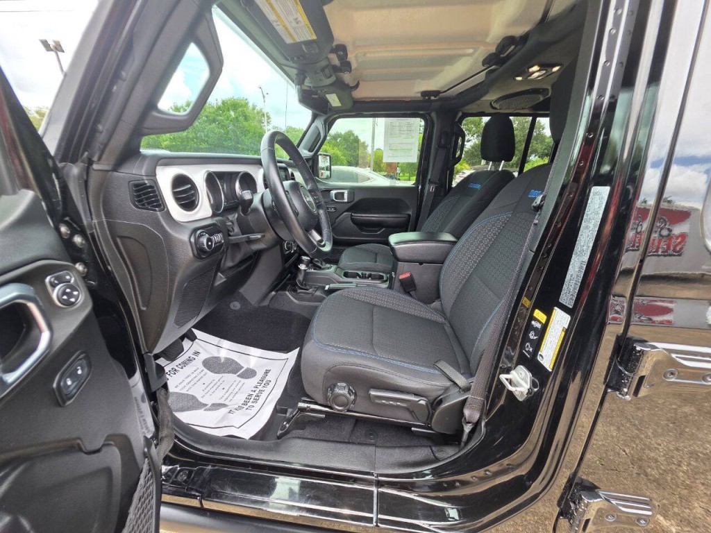 2021 Jeep Wrangler Unlimited Image 16