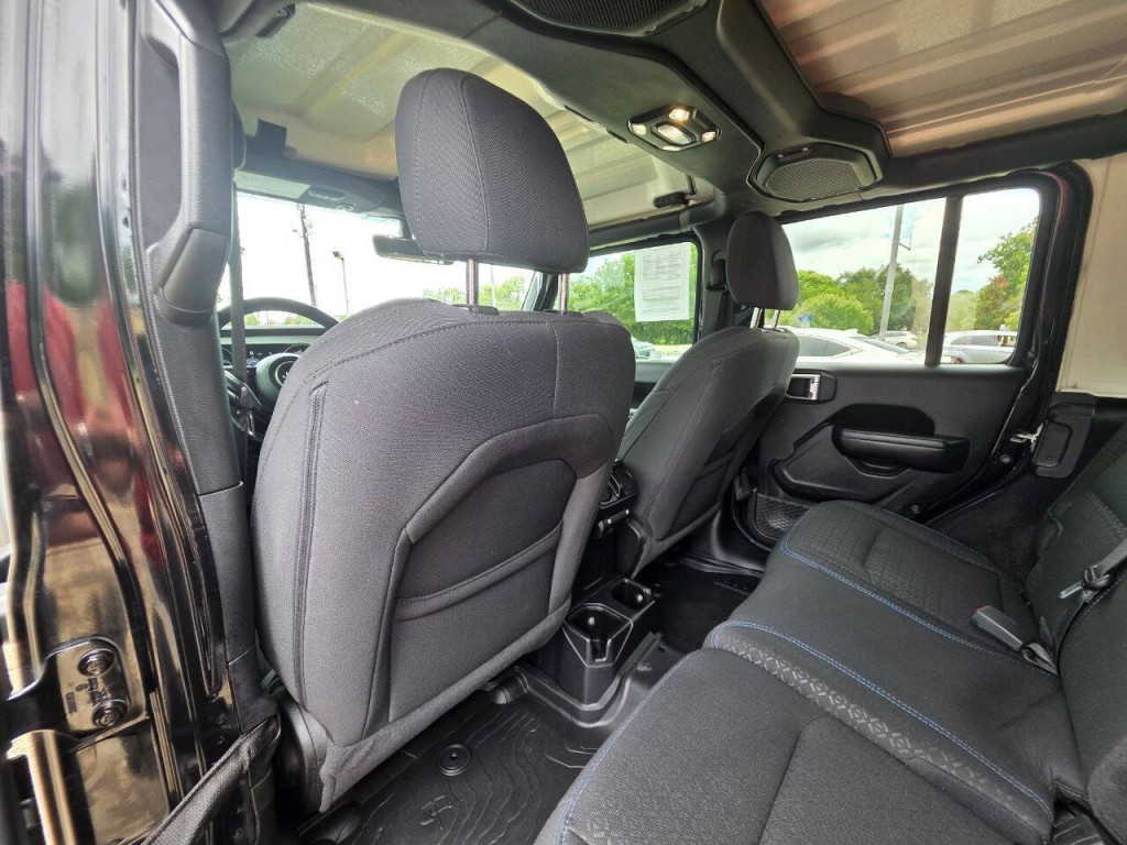 2021 Jeep Wrangler Unlimited Image 21