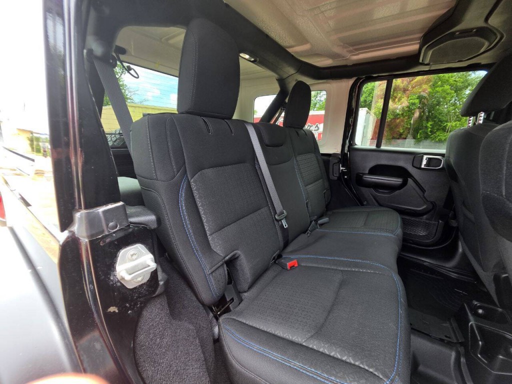 2021 Jeep Wrangler Unlimited Image 31