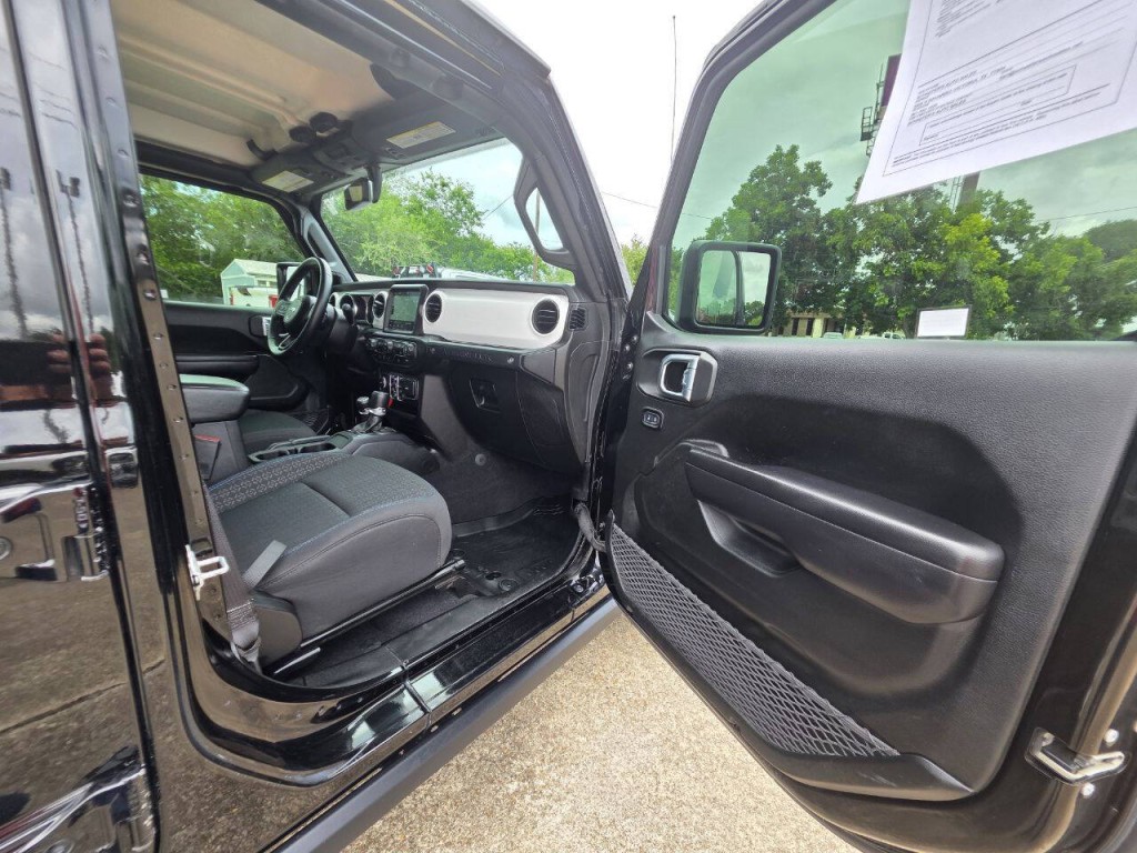 2021 Jeep Wrangler Unlimited Image 38