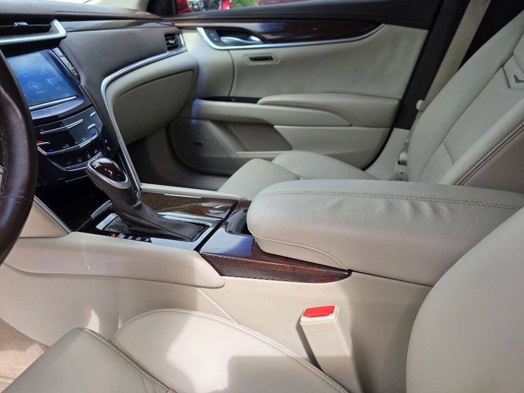 2015 Cadillac XTS Image 19