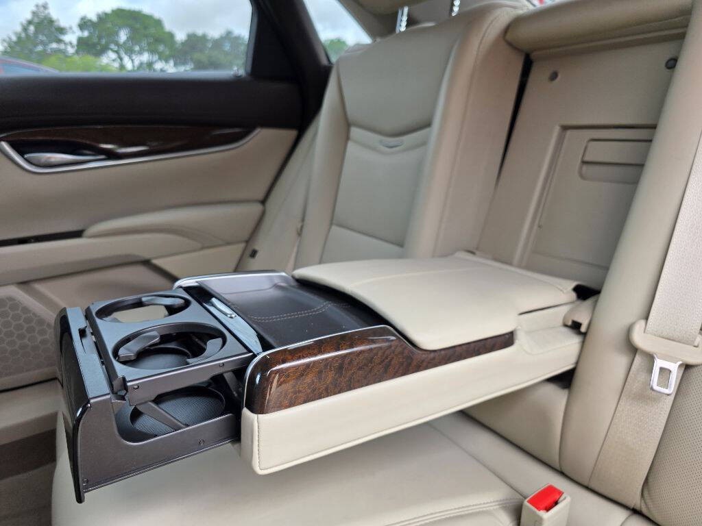 2015 Cadillac XTS Image 31