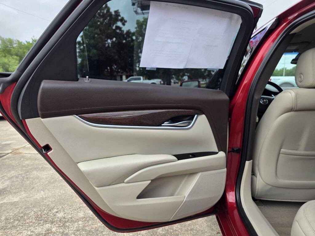 2015 Cadillac XTS Image 32