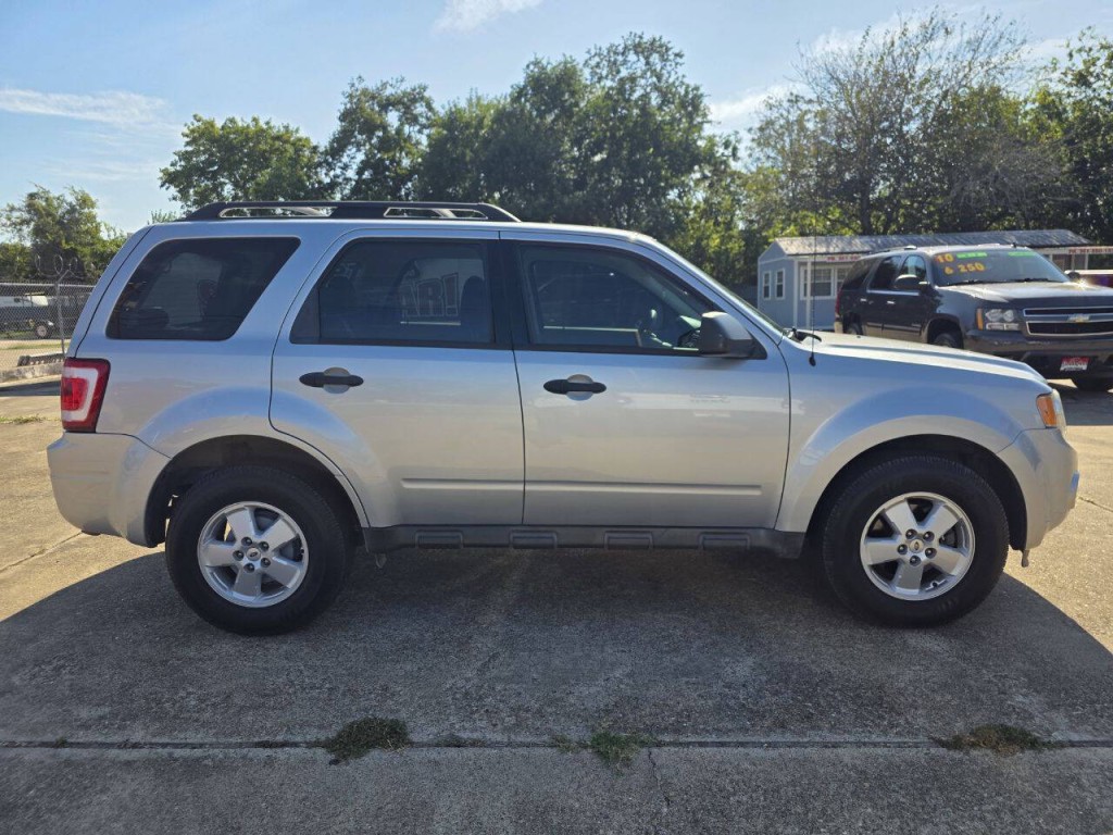 2011 Ford Escape Image 6