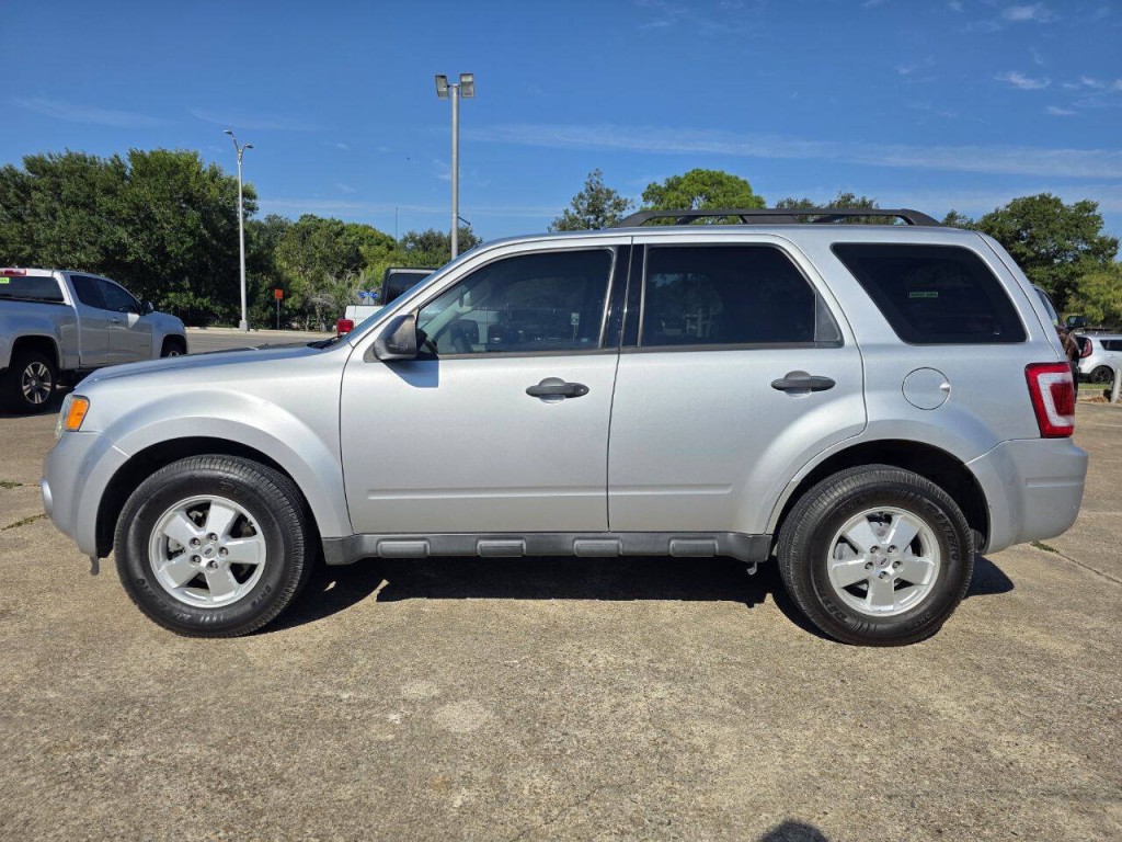 2011 Ford Escape Image 10