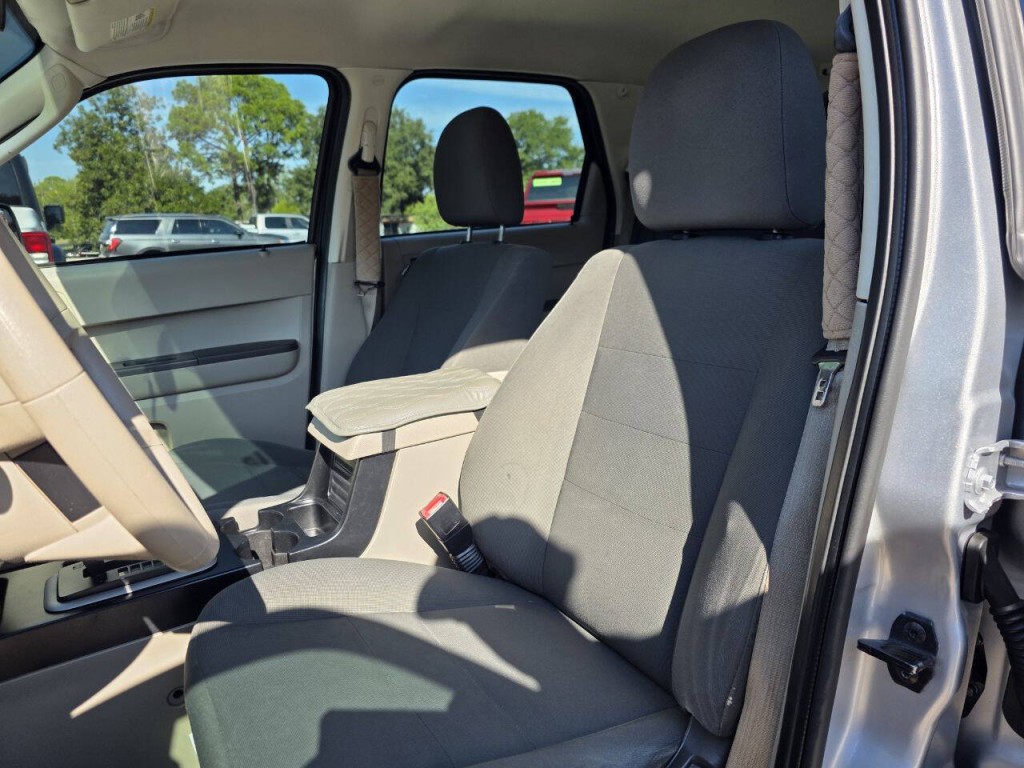 2011 Ford Escape Image 14