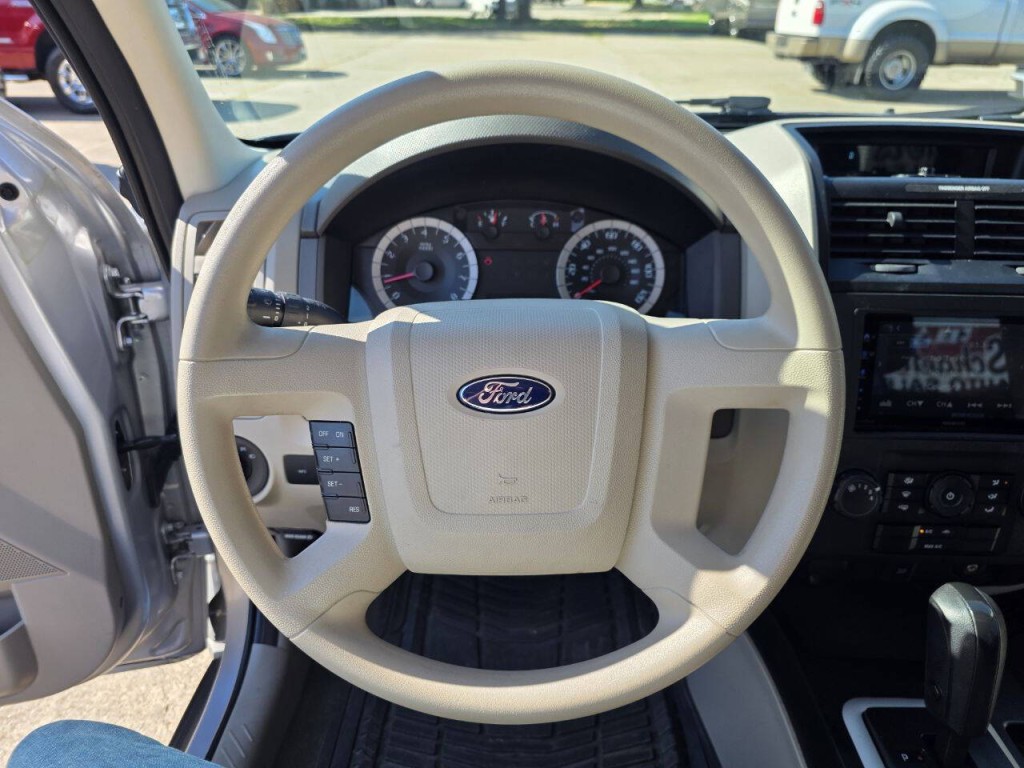 2011 Ford Escape Image 17