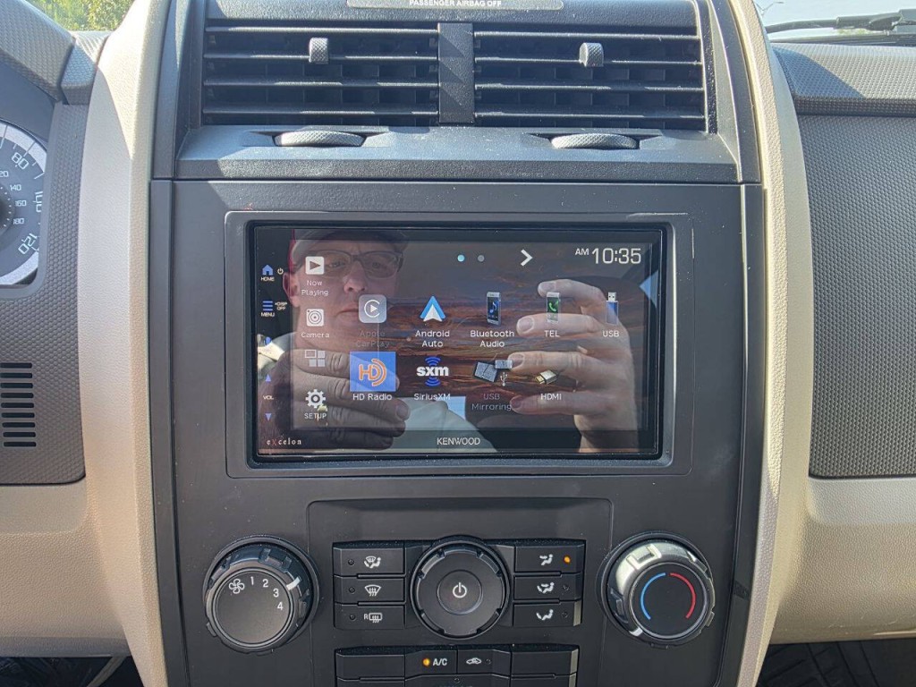 2011 Ford Escape Image 21