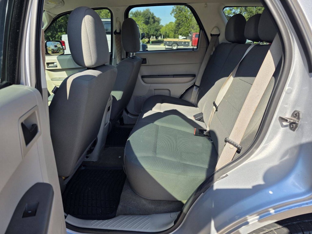 2011 Ford Escape Image 23