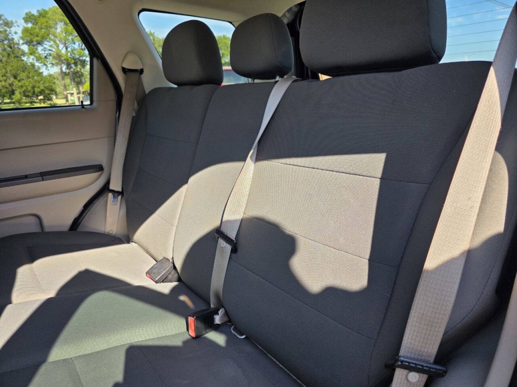 2011 Ford Escape Image 25