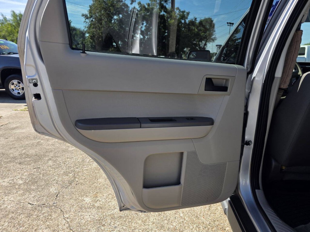 2011 Ford Escape Image 26