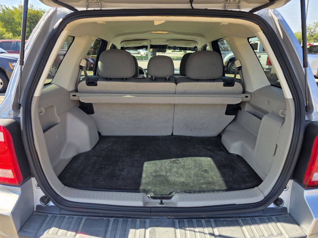 2011 Ford Escape Image 28