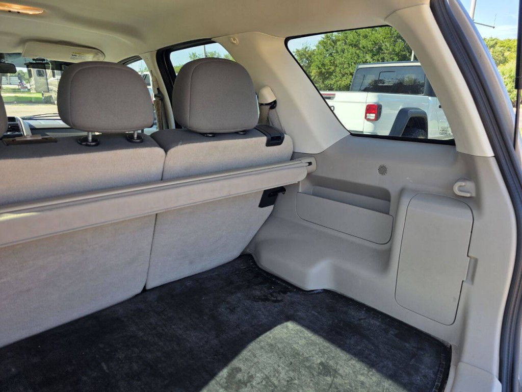 2011 Ford Escape Image 29