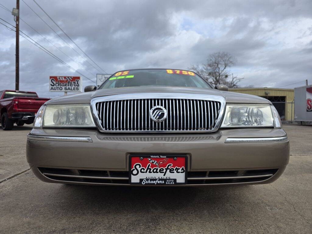 2005 Mercury Grand Marquis Image 3