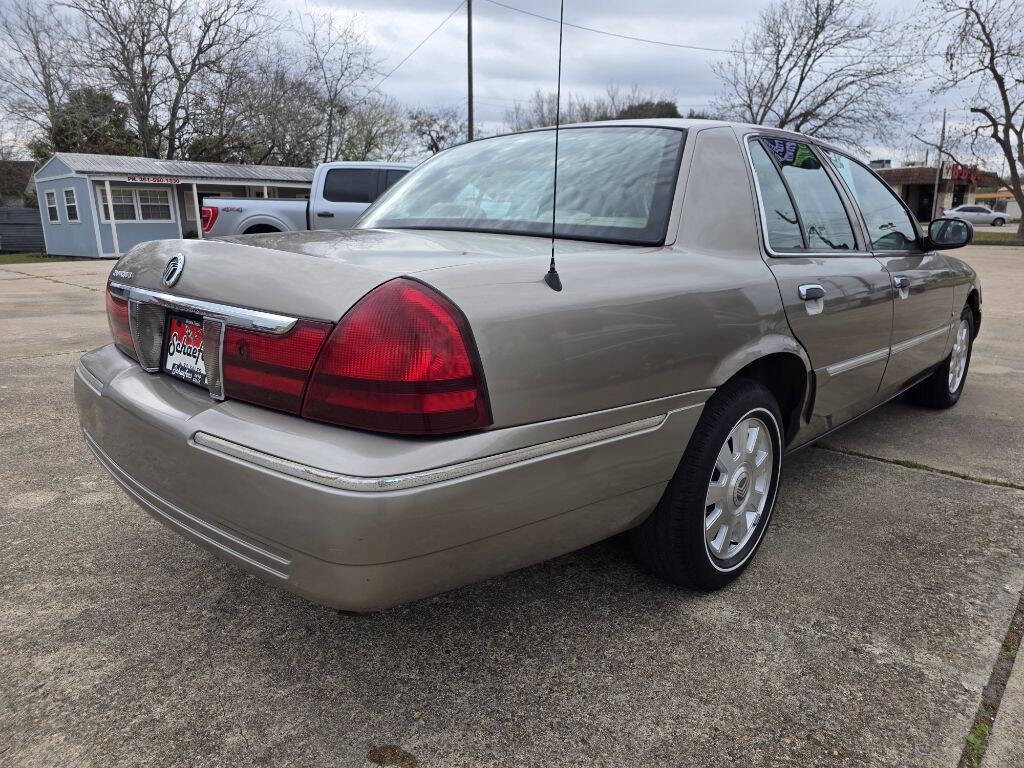 2005 Mercury Grand Marquis Image 8