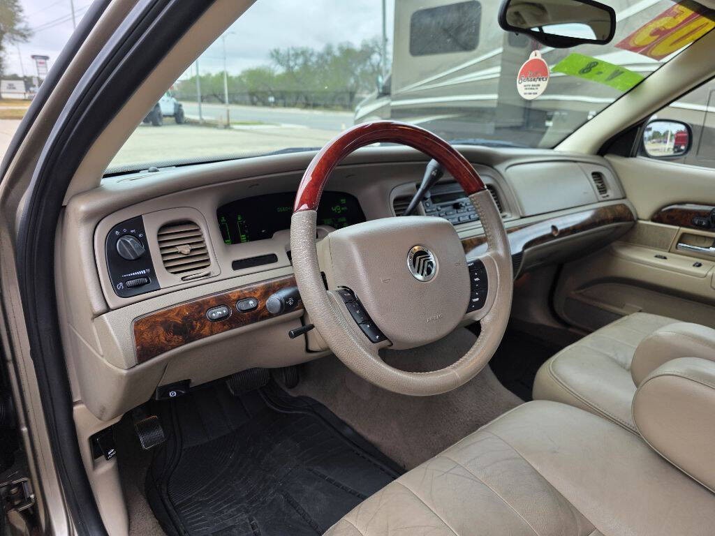 2005 Mercury Grand Marquis Image 18