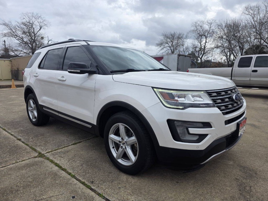 2017 Ford Explorer Image 6