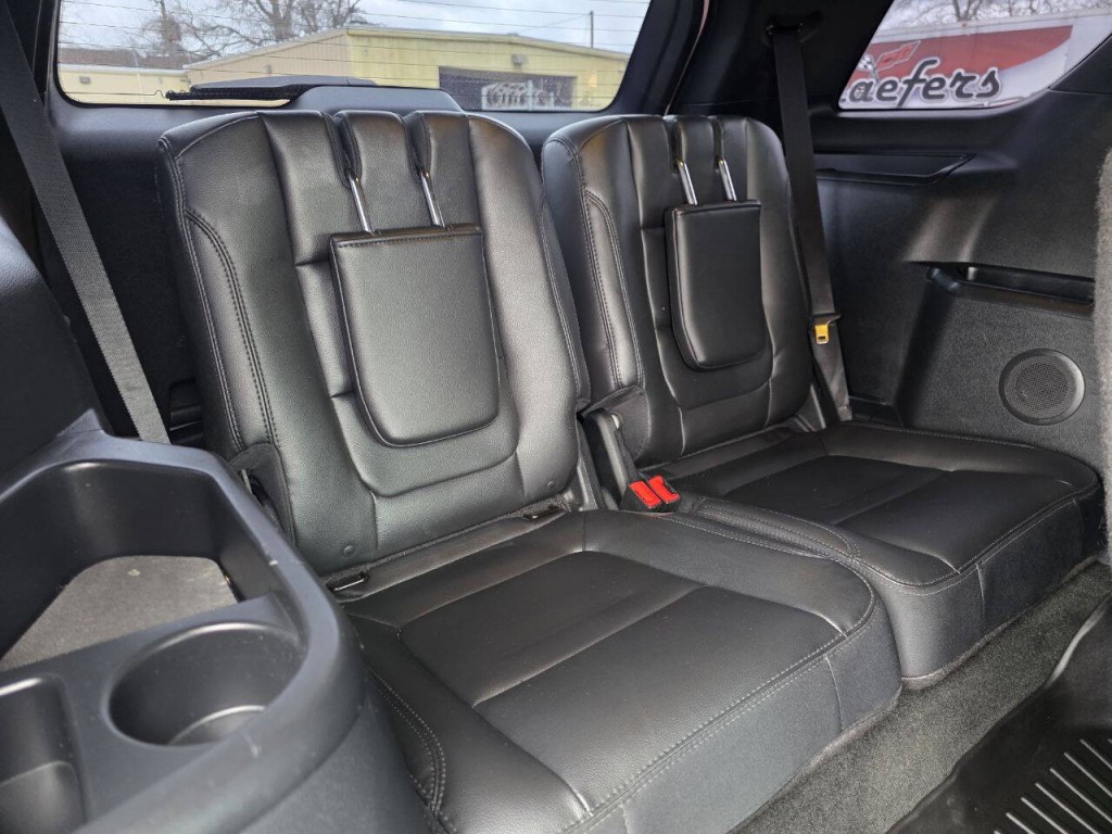 2017 Ford Explorer Image 44