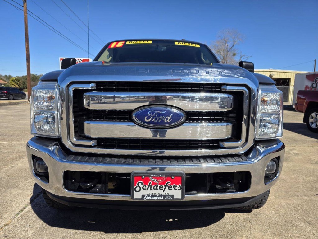 2015 Ford F-250 Image 2