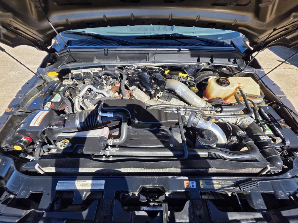 2015 Ford F-250 Image 24