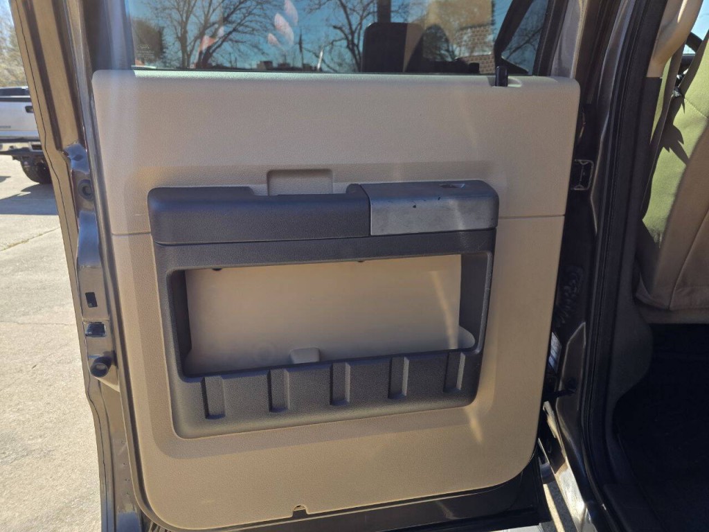 2015 Ford F-250 Image 42