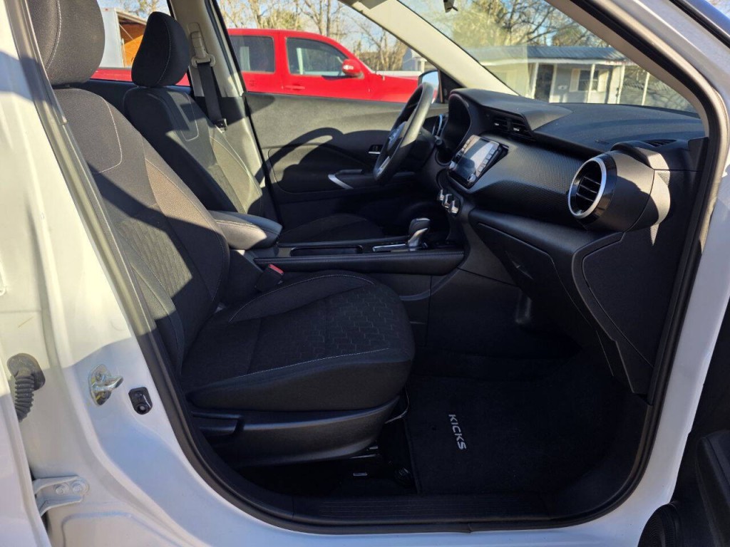2024 Nissan Kicks Image 30