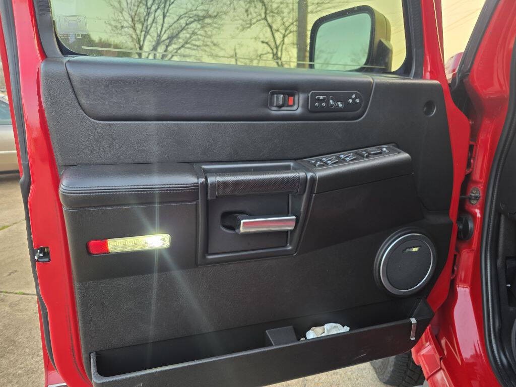 2007 HUMMER H2 Image 10