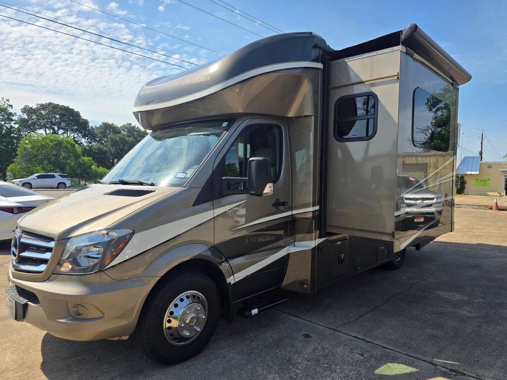 2017 Mercedes-Benz Sprinter Image 7
