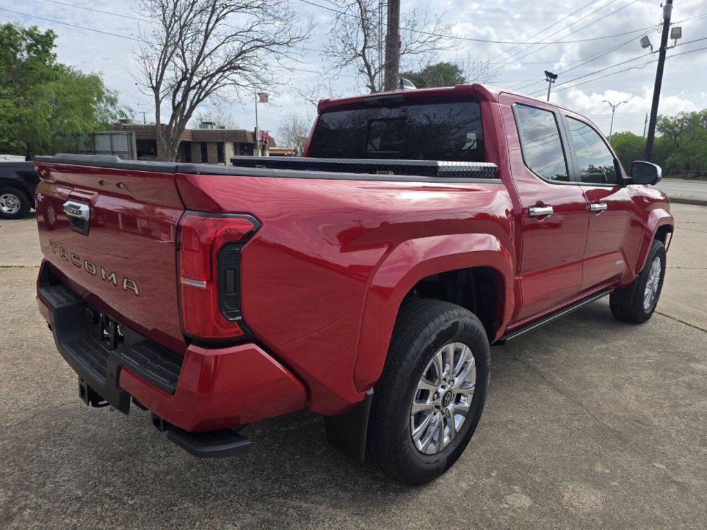 2025 Toyota Tacoma Image 4