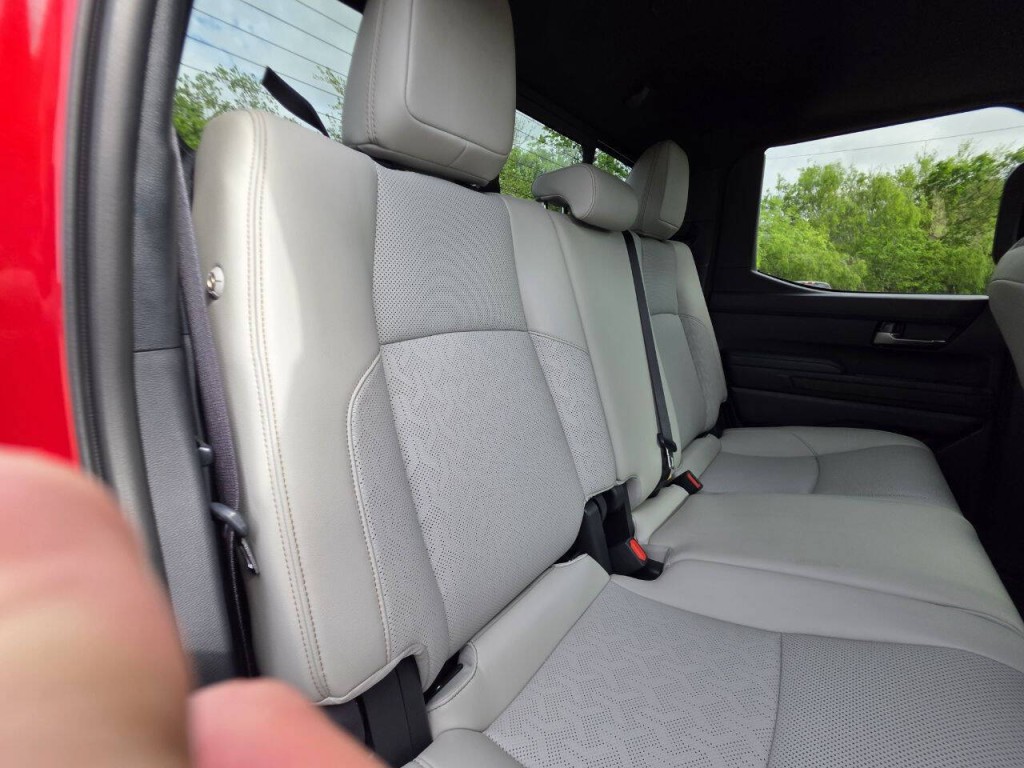 2025 Toyota Tacoma Image 25