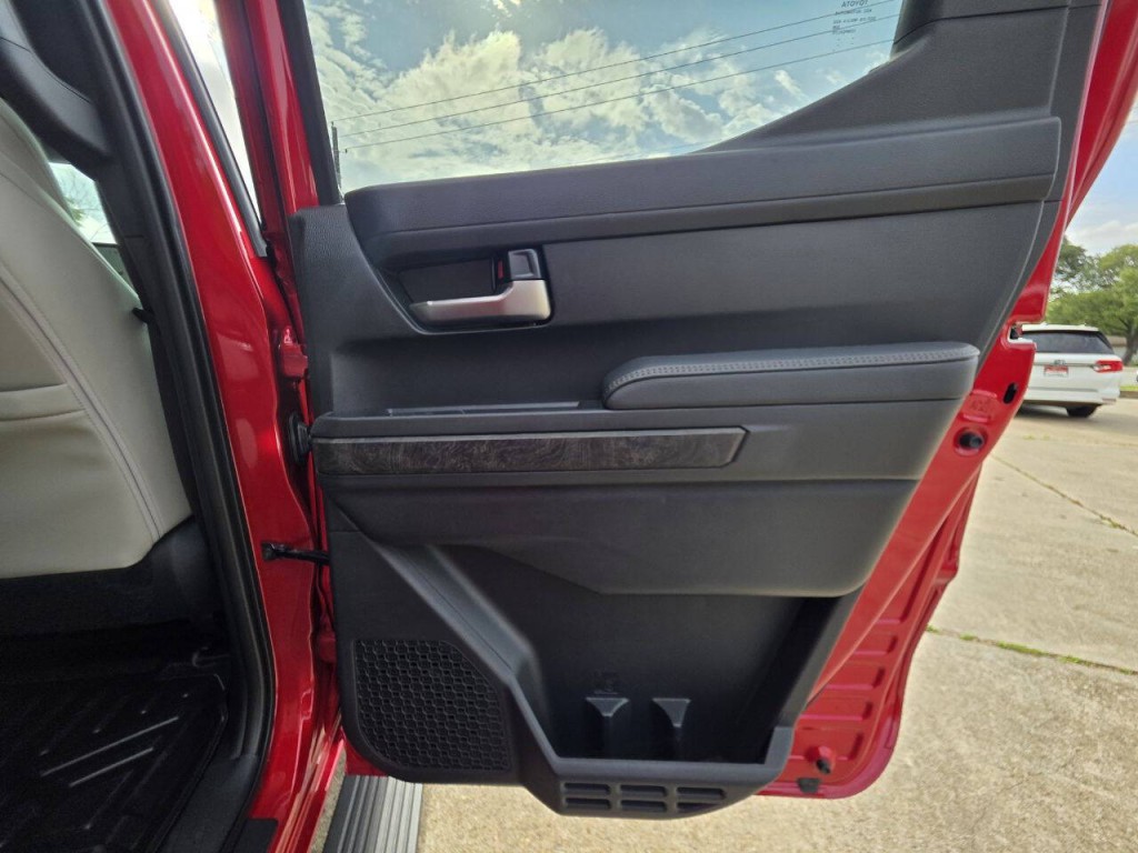 2025 Toyota Tacoma Image 26