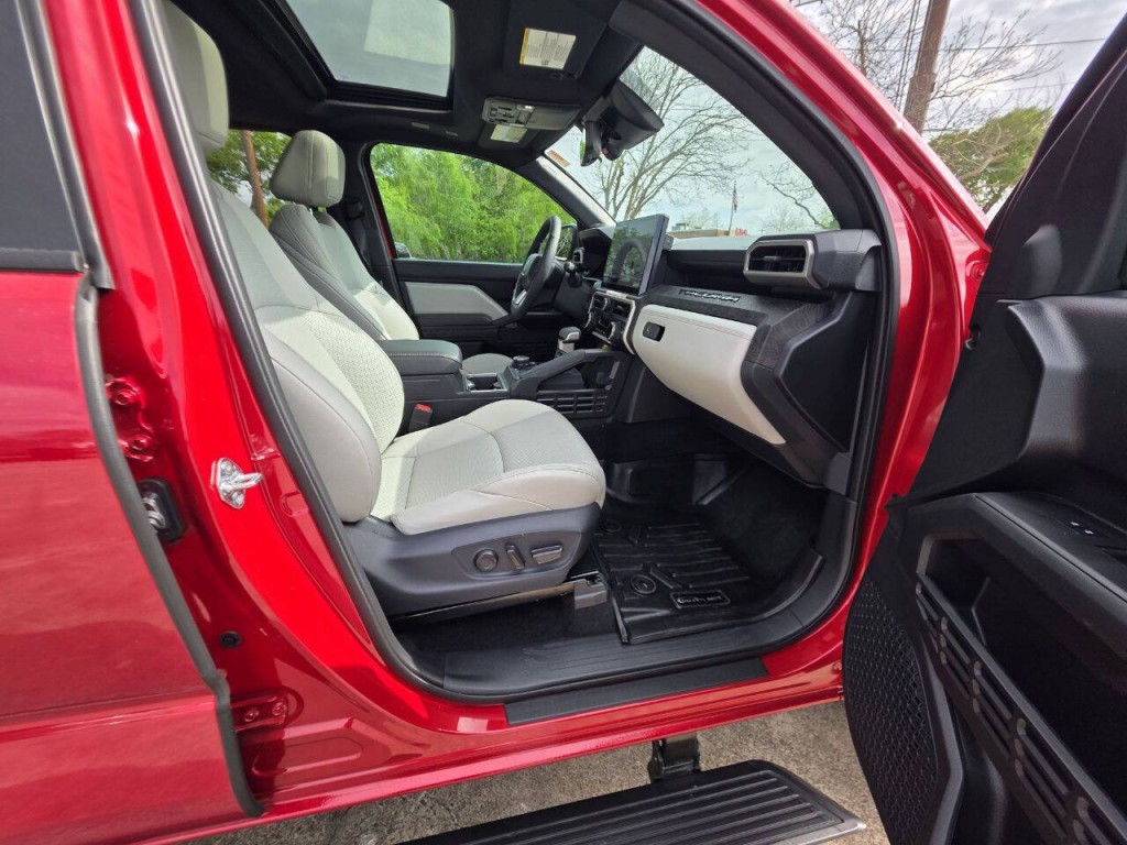 2025 Toyota Tacoma Image 27