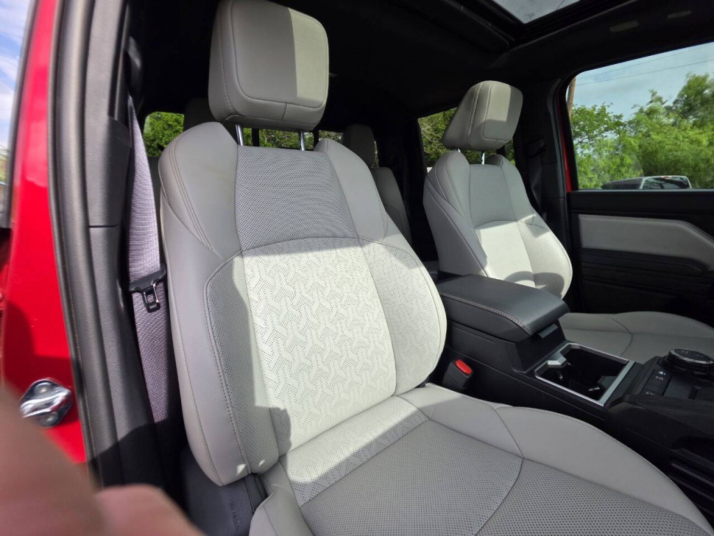 2025 Toyota Tacoma Image 29