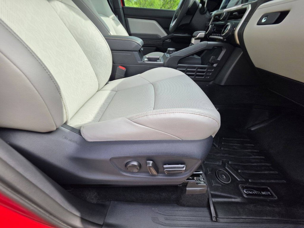 2025 Toyota Tacoma Image 31