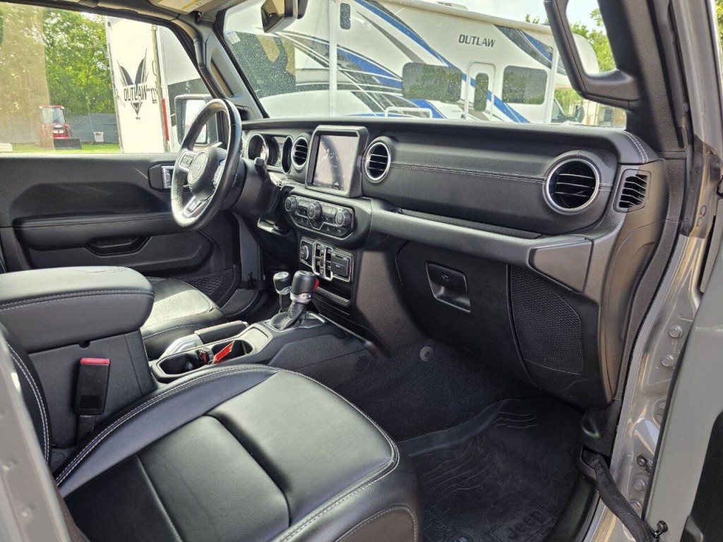 2022 Jeep Gladiator Image 29