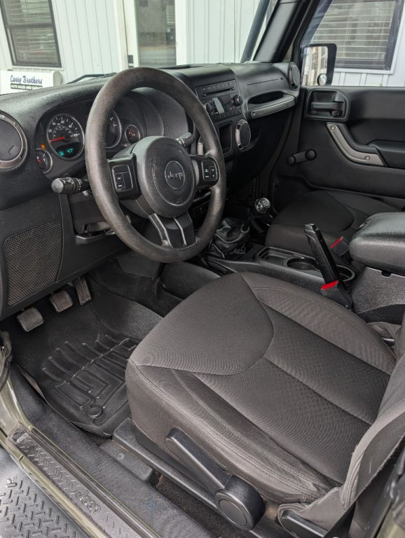 2015 Jeep Wrangler Image 11