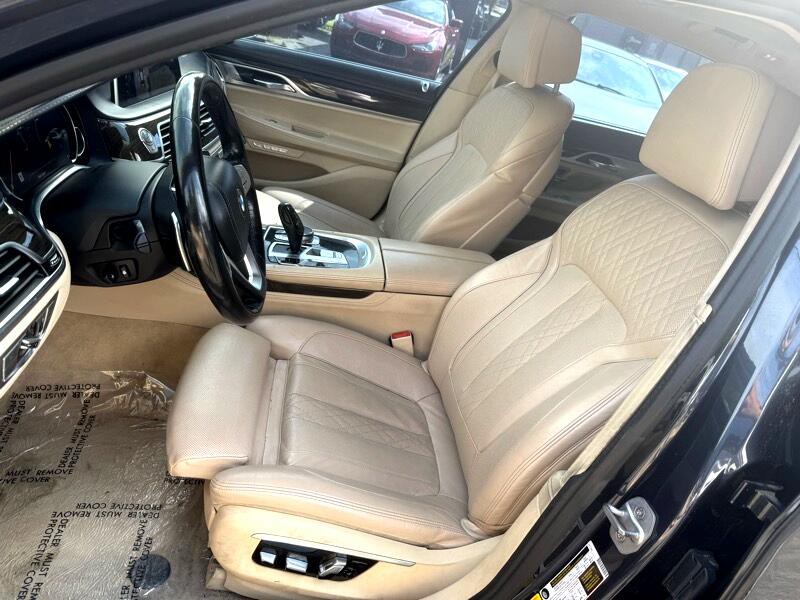 2016 BMW 7 Series Image 12